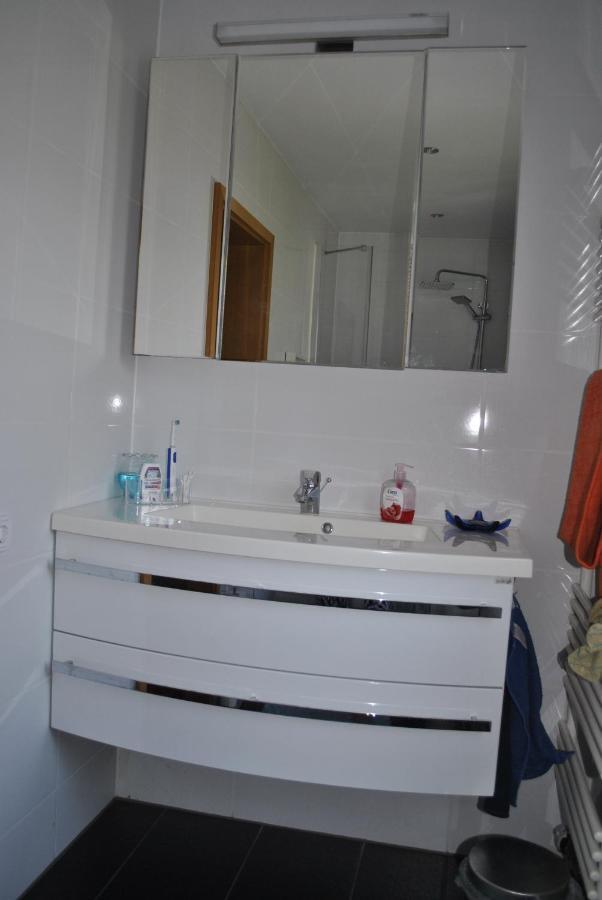Gemuetliche Zimmer Im Einfamilienhaus Köln Dış mekan fotoğraf